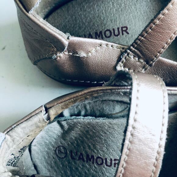 L'AMOUR 485 'Emily' Baby 7 Gold Leather Mary Jane Shoe - Picture 5 of 9